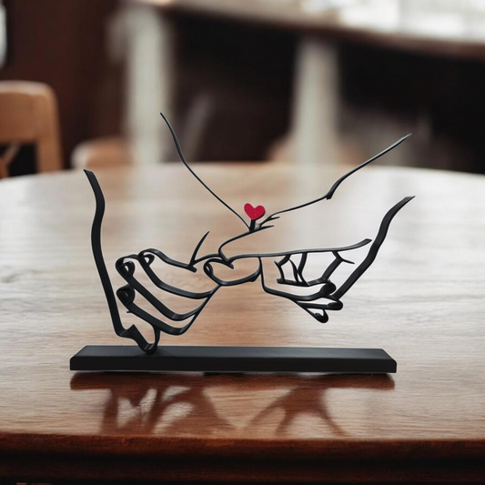 🤍 Escultura Mãos Entrelaçadas com Coração – 15 cm | Decoração Minimalista de Amor